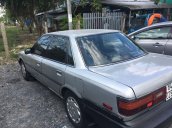 Cần bán Toyota Camry đời 1989, giá chỉ 89 triệu