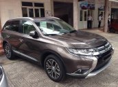 Bán Mitsubishi Outlander 2.0CVT 2018, đủ màu, 7 chỗ, trả góp, giao ngay, 807tr - LH 0911373343