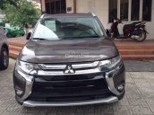 Bán Mitsubishi Outlander 2.0CVT 2018, đủ màu, 7 chỗ, trả góp, giao ngay, 807tr - LH 0911373343