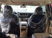 Cần bán xe Kia Sedona GAT đời 2017, màu trắng - Alo để có giá tốt