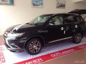 Bán Mitsubishi Outlander 2.4 CVT 2018, màu đen, 2 cầu, trả góp, giao ngay, giá 1 tỷ 048, LH 0911 373 343