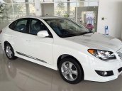 Bán xe Hyundai Avante sản xuất 2016, màu trắng