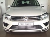 Dòng SUV nhập Đức Volkswagen Touareg 3.6l GP, màu trắng ngọc trai. Ưu đãi tốt cho 20 KH đầu tiên - LH 0902608293