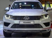 Dòng SUV nhập Đức Volkswagen Touareg 3.6l GP, màu trắng ngọc trai. Ưu đãi tốt cho 20 KH đầu tiên - LH 0902608293