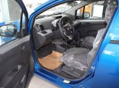 Cần bán Chevrolet Spark đời 2016, màu xanh lam