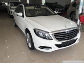 Bán xe Mercedes đời 2016, màu trắng 