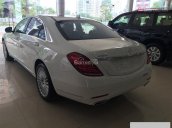 Bán xe Mercedes đời 2016, màu trắng 