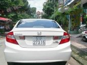 Bán Honda Civic AT đời 2015, màu trắng đã đi 10000 km, giá tốt