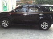 Cần bán gấp Toyota Fortuner đời 2009, màu đen giá cạnh tranh