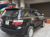 Cần bán gấp Toyota Fortuner đời 2009, màu đen giá cạnh tranh