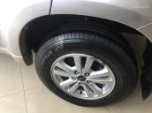 Bán xe Ford Escape XLS năm 2016, màu vàng