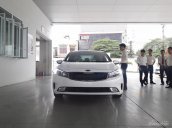 Bán Kia Cerato đời 2018, màu trắng