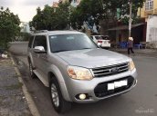 Cần bán Ford Everest 2.5L máy dầu sản xuất 2014, màu bạc