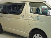 Cần bán Toyota Hiace đời 2009, màu kem (be) số sàn