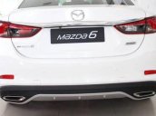 Bán Mazda 6 2.0 năm 2016, màu trắng giá cạnh tranh