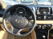 Cần bán xe Toyota Vios 1.5G đời 2016, màu vàng