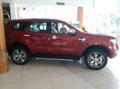 Ford Giải Phóng bán xe Ford Everest 2017 nhập Thái, đủ màu, trả góp 85%, tặng bộ phụ kiện 7 món - LH: 0988587365