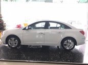 Bán Chevrolet Cruze 2017, màu xám trắng giá 40tr