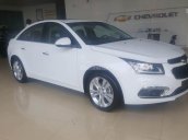 Bán Chevrolet Cruze 2017, màu xám trắng giá 40tr