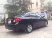 Cần bán Toyota Corolla Altis đời 2010, màu đen