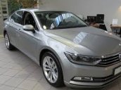 Volkswagen Passat 1.8l TSI, GP đời 2016, màu bạc, xe nhập Đức, cạnh tranh với Camry 2.5Q, LH Hương 0902.608.293