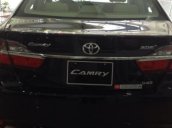 Bán xe Toyota Camry 2.0 E đời 2016, màu đen