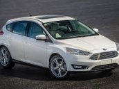 Bán ô tô Ford Focus Titinium năm 2016, màu trắng, xe nhập