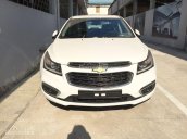 Bán ô tô Chevrolet Cruze LT đời 2016, màu trắng, 4 triệu người tin dùng