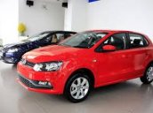 Bán xe ô tô Volkswagen Polo Sedan đời 2016, màu đỏ, xe nhập. Cam kết giá tốt nhất, LH Hương 0902.608.293