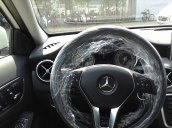 Cần bán Mercedes GLA200 đời 2016, màu trắng, nhập khẩu