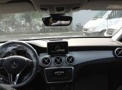 Cần bán Mercedes GLA200 đời 2016, màu trắng, nhập khẩu