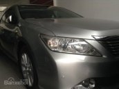 Cần bán Toyota Camry 2.5Q đời 2015, màu bạc, xe nhập