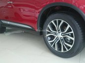 Bán Mitsubishi Outlander 2.0 CVT đời 2018, màu đỏ, Bán xe 7 chỗ Mitsubishi, giao ngay