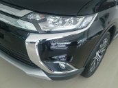 Bán xe Outlander 2 cầu màu đen. Xe mitsubishi 7 chỗ 2 cầu Outlander 4x4