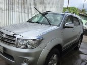 Cần bán lại xe Toyota Fortuner sản xuất 2010