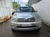 Cần bán lại xe Toyota Fortuner sản xuất 2010