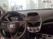 Bán ô tô Chevrolet Spark Van đời 2016, màu bạc, xe nhập, giá tốt