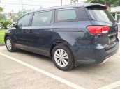 Cần bán Kia Sedona DAT năm 2018, màu xanh, hỗ trợ trả góp, LH 0938.988.726