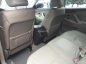 Cần bán Toyota Camry 2.4G đời 2010, màu đen