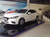 Bán Mazda 3 đời 2017, màu trắng khuyến mãi lớn hỗ trợ trả góp 80% giá trị xe liên hệ 0903201016