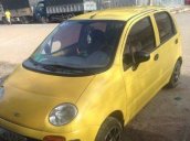 Bán xe cũ Daewoo Matiz MT sản xuất 1999, màu vàng số sàn, giá tốt