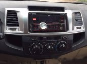 Bán Toyota Hilux đời 2014, màu đen