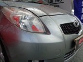 Cần bán xe Toyota Yaris 1.3 AT năm 2007, màu bạc  