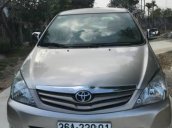 Cần bán xe Toyota Innova G đời 2009, màu ghi vàng  