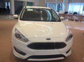 Ford Long Biên bán Ford Focus 1.5L Ecoboost 2016 mới 750tr - LH Mr. Dũng: 0968.699.754