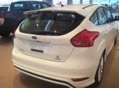 Ford Long Biên bán Ford Focus 1.5L Ecoboost 2016 mới 750tr - LH Mr. Dũng: 0968.699.754