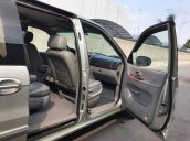 Cần bán gấp Kia Carnival sản xuất 2009 xe gia đình, 350 triệu