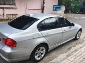 Bán BMW 320i đời 2010, màu bạc, nhập khẩu nguyên chiếc xe gia đình