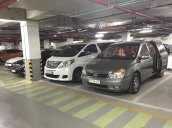 Cần bán gấp Kia Carnival năm 2010 màu xám (ghi), giá 540 triệu nhập khẩu nguyên chiếc