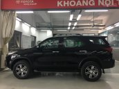 Cần bán xe Toyota Fortuner G 4x2MT sản xuất 2018 màu đen, nhập khẩu chính hãng